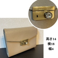 サマンサタバサ★値下げ　ミニ　クラッチバッグ　格安！！！転売可の画像