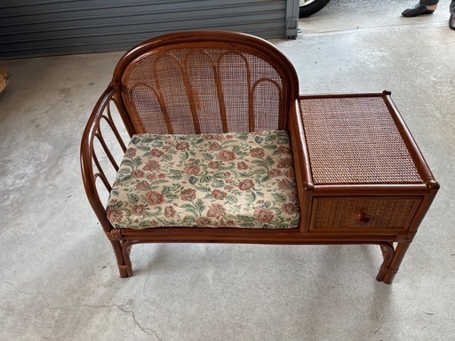 籐家具　テレホンチェアー