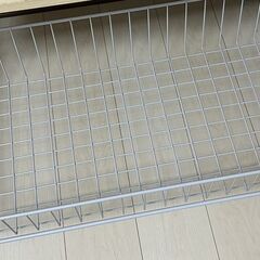 無印良品 スチールラック 3段＋かご キャスター付きの画像