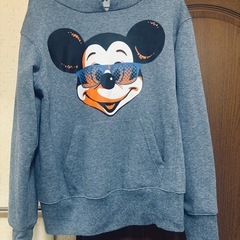 DISNEYで購入パーカーの画像