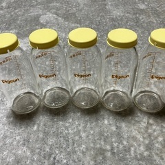 ピジョン 哺乳瓶11本セット の画像