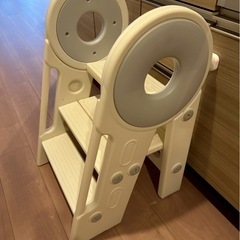 ベビーステップ 折りたたみ ステップスツール
の画像