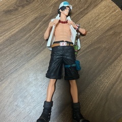 ワンピースエースのフィギアの画像