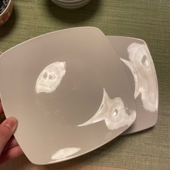 お皿の画像