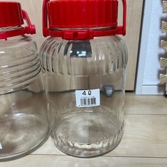 梅酒漬けの瓶の画像