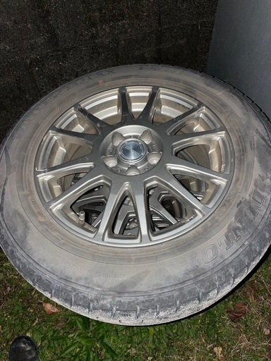 30プリウス中古スタッドレスタイヤ　195/65R15