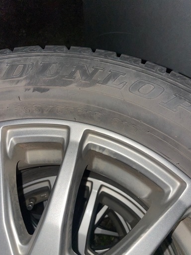 30プリウス中古スタッドレスタイヤ　195/65R15 