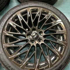 タイヤホイール付きの画像