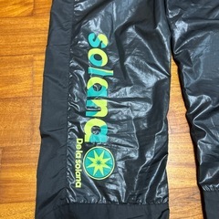 デラソラーナ　ズボンの画像