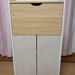 学習机、収納机、折り畳み机、子供机の画像