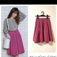 Apuweiser-richer フラワー リバーシブルフレアスカート 11/18AMまでの画像