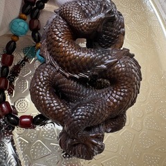 開運グッズ　木彫りの龍の画像