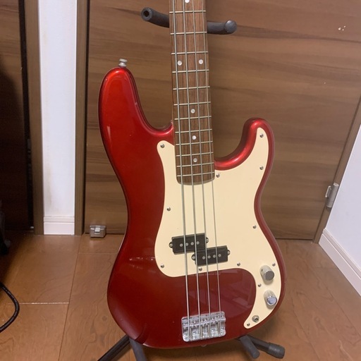 Squier by Fender スクワイヤー エレキベース