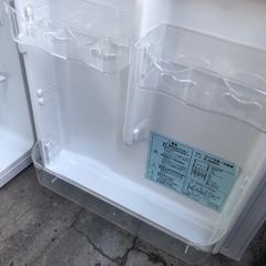 2018年製 A-Stage 90L 2ドア冷蔵庫 R-90WH の画像