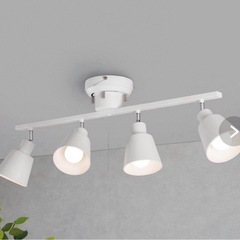 4灯シーリングライトの画像