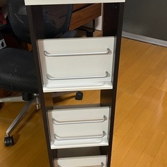 マガジンラック　ディスプレイラック　リビング収納　　ブラック　黒　ホワイト　白の画像