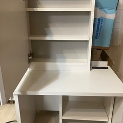 鏡付きドレッサーの画像