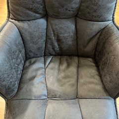 ダイニングチェア にきゃく2脚の画像