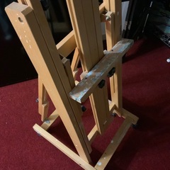 イーゼル　絵画の画像