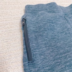 【お取引き中】　男の子 110 ユニクロ　ドライスウェットパンツ ダークグレーの画像