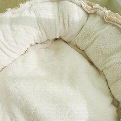 ペットベッド ドーナツ型 ドット柄 ベージュ 犬用ベッド 犬ベッド 大きめサイズ 80cmの画像