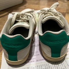 Reebokスニーカー26センチの画像