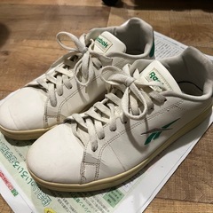 Reebokスニーカー26センチの画像