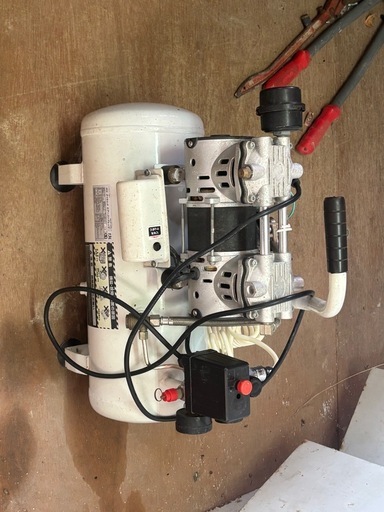 エアーコンプレッサー