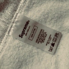 シュプリーム　パーカーの画像