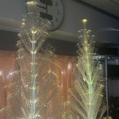 クリスマスツリー・光ファイバーツリー　吊り型に変更済　２本　替えライト２個付き　ACアダプター　箱付の画像