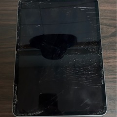 iPad Pro 第2世代（画面割れあり）の画像
