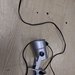 ワンコイン　LED　スポットライト　デスク　クリップ　シーリングライトの画像