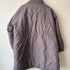 フリークスストアのダウンの画像