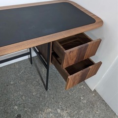 ARMONIA モダン パソコンデスク 引き出し付きの画像