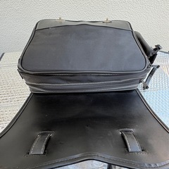 デグナーサイドバックの画像