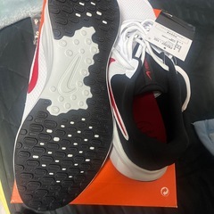 新品‼️NIKE、レボリューション7‼️白黒のコンビ、28.5cm‼️の画像