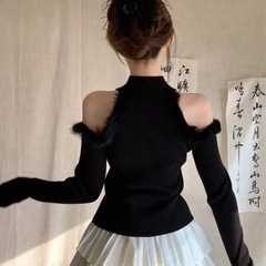 【美品】 ☆SNSで大人気☆ SHEIN DAZY オフショル ハイック ニット ✨定価の半額以下✨の画像