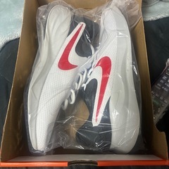 新品‼️NIKE、レボリューション7‼️白黒のコンビ、28.5cm‼️の画像
