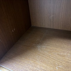 木製食器棚
の画像