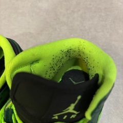 Nike Air Jordan 1 Mid GS ネオングリーン 23.5cmの画像