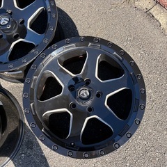 FUEL OFFROAD RIPPER リッパ― D589 ブラック　17インチ　5本セット　美品の画像