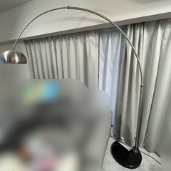 フロアスタンドライトの画像
