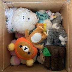 ぬいぐるみ　4箱　まとめ売りの画像