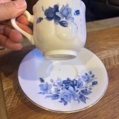 青薔薇コーヒーカップの画像