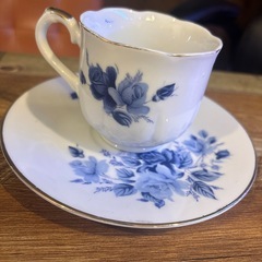 青薔薇コーヒーカップの画像