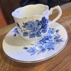 青薔薇コーヒーカップの画像