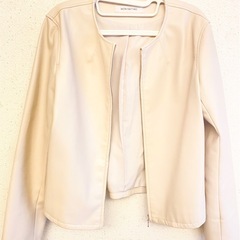 美品 フェイクレザーブルゾン NATURAL BEAUTYBASIC サイズM ナチュラルビューティベーシックジャケットアウター ブルゾン ベージュの画像