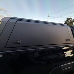 ハイラックスキャノピーの画像