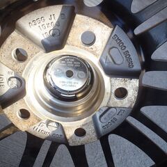 １５インチ　スタッドレスタイヤ＋ブリヂストンアルミ　４本セットの画像