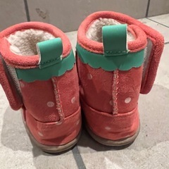 いちご　ブーツ　ベビー　13㎝の画像